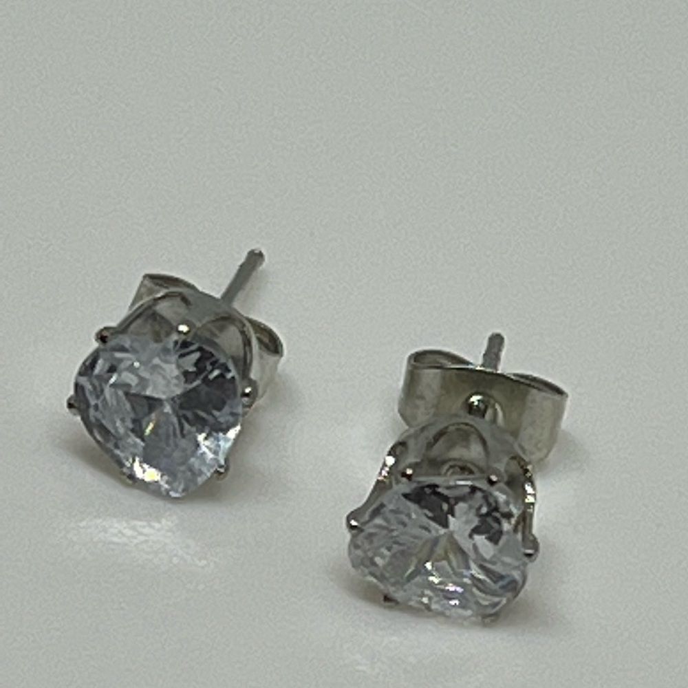 New! Brilliant sparkle round cz post earrings